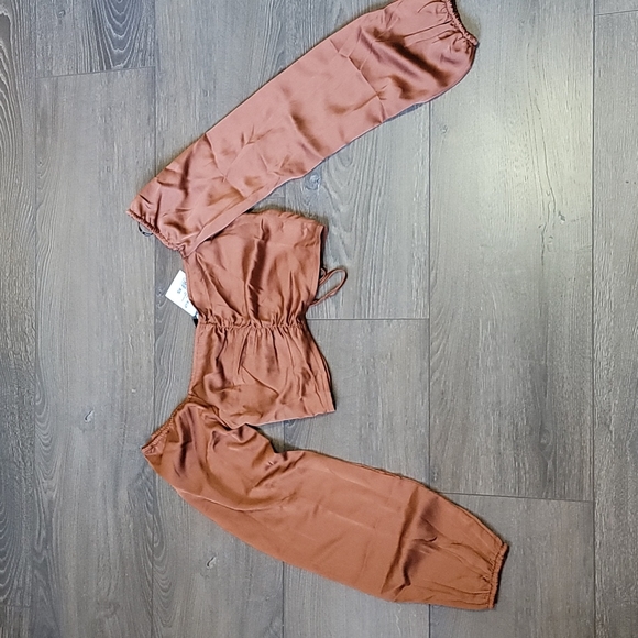 Forever 21 ruched drawstring peasant sleeve crop top - Picture 5 of 7